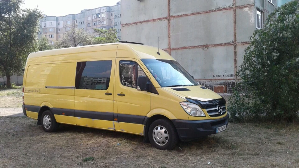 Mercedes-Benz Sprinter 4