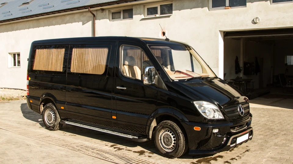 Mercedes-Benz Sprinter 2