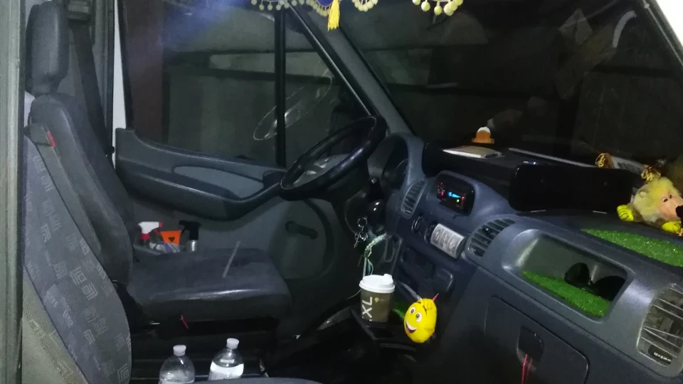 Mercedes-Benz Sprinter 2