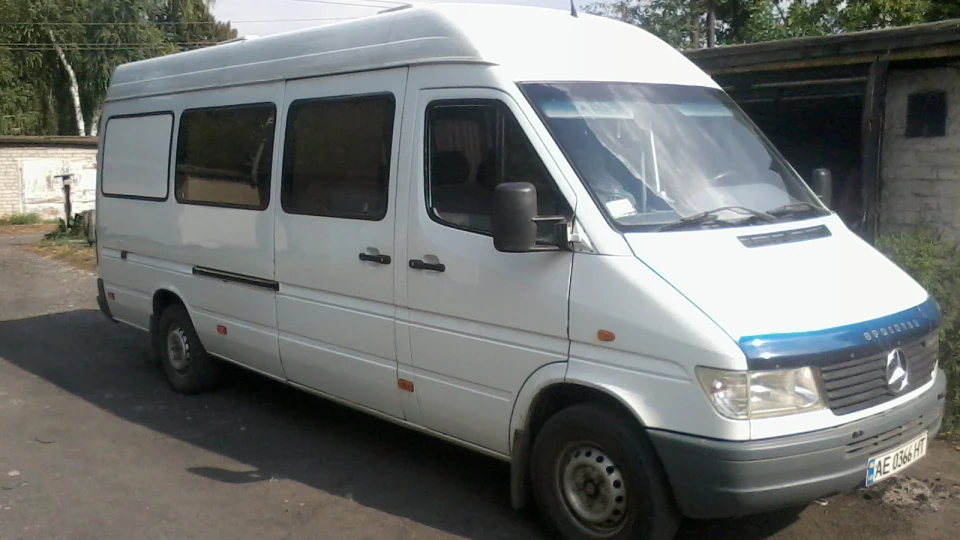 Mercedes-Benz Sprinter 2