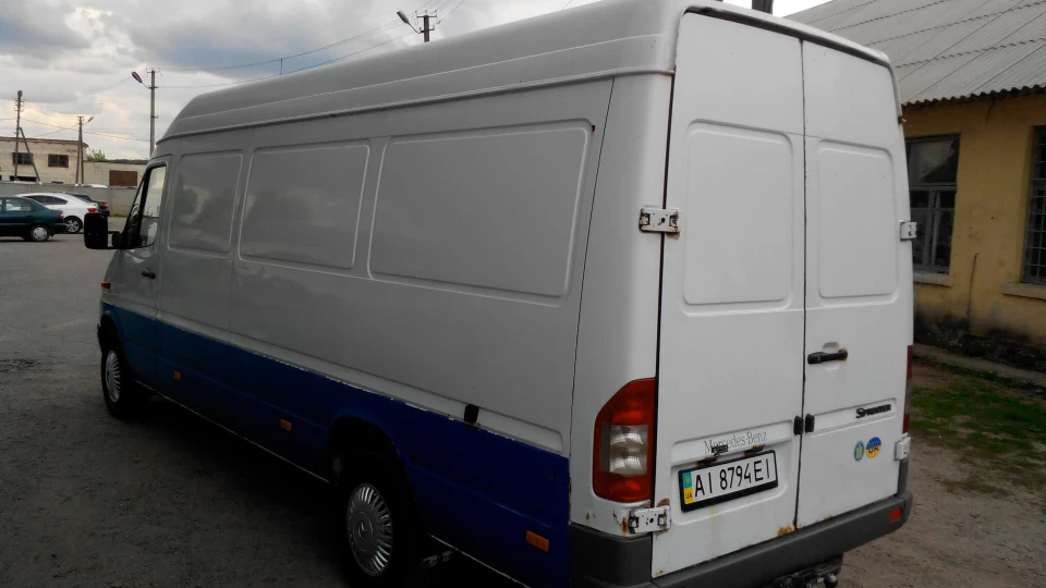 Mercedes-Benz Sprinter 4