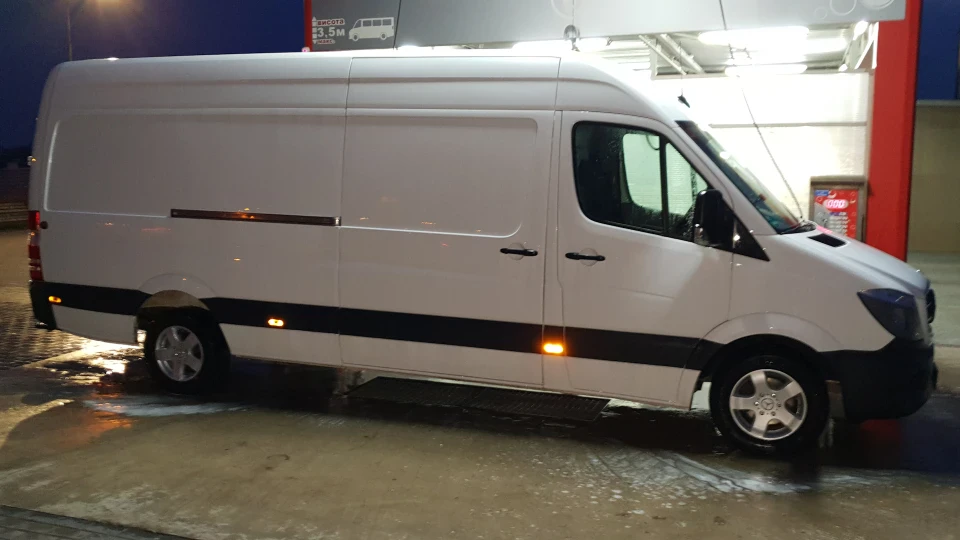 Mercedes-Benz Sprinter 3