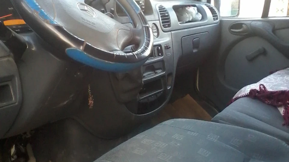 Mercedes-Benz Sprinter 4