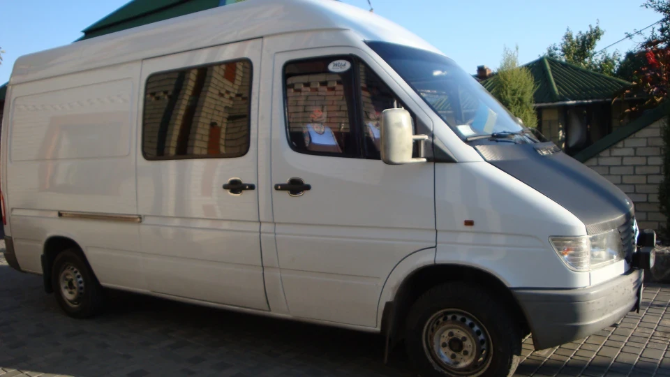 Mercedes-Benz Sprinter 208D Бошик 5