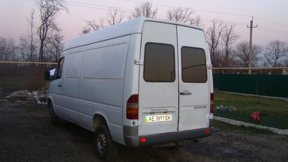 Mercedes-Benz Sprinter 208D
