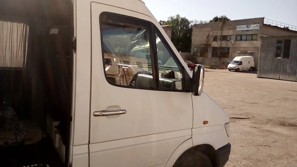 Mercedes-Benz Sprinter 212D 4