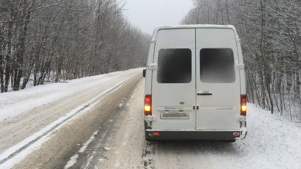 Mercedes-Benz Sprinter 2.7 турбо 4