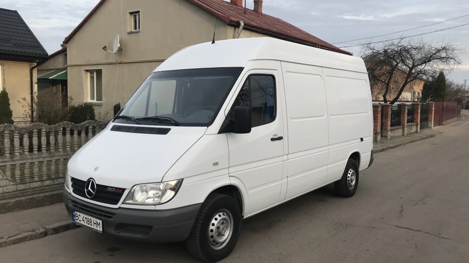 Mercedes-Benz Sprinter 313 2
