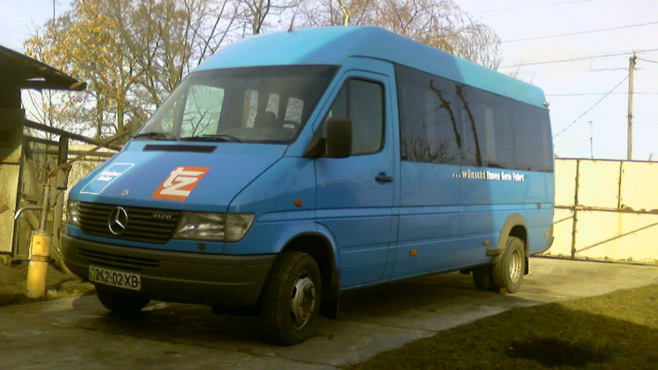 Mercedes-Benz Sprinter 412 2