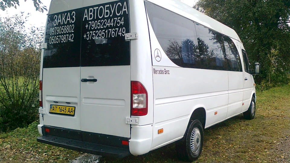 Mercedes-Benz Sprinter Білий Лайнер 3