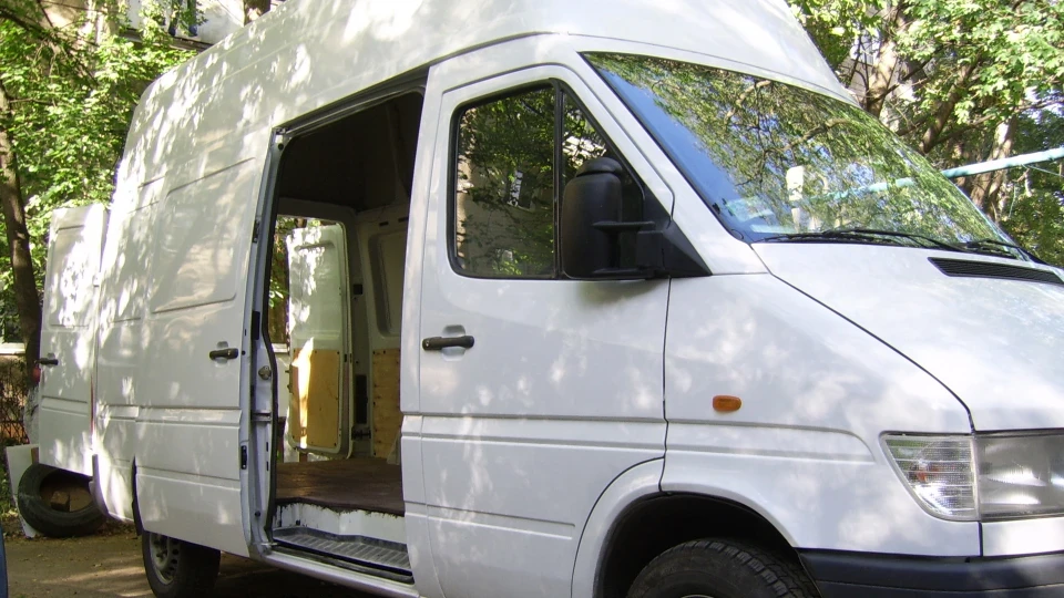 Mercedes-Benz Sprinter Білий Вітрило 3