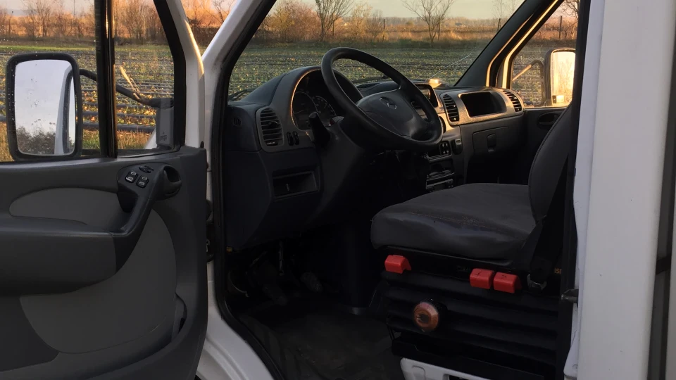 Mercedes-Benz Sprinter Будка 5