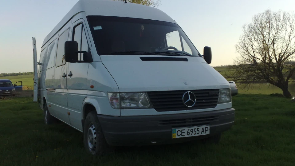 Mercedes-Benz Sprinter Намистинка