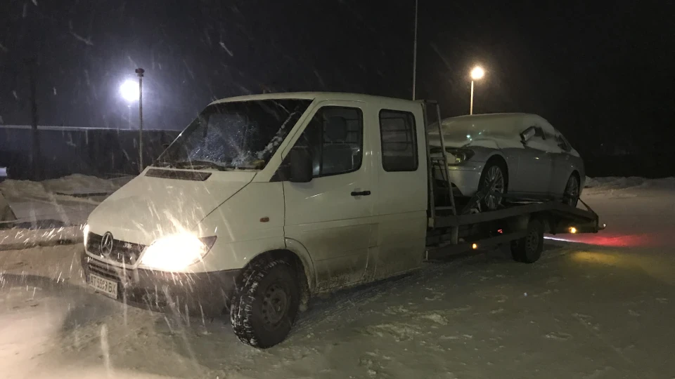 Mercedes-Benz Sprinter евакуатор з лафетом 3