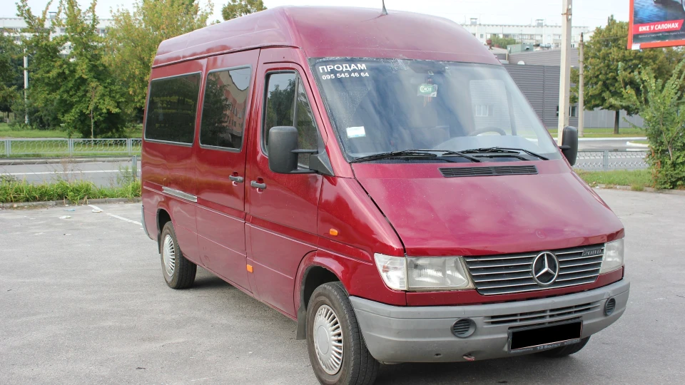 Mercedes-Benz Sprinter червоний *ТАНК* 2