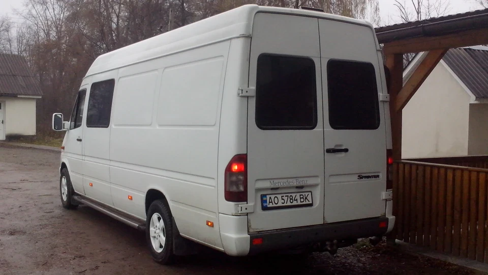 Mercedes-Benz Sprinter Maxi 2