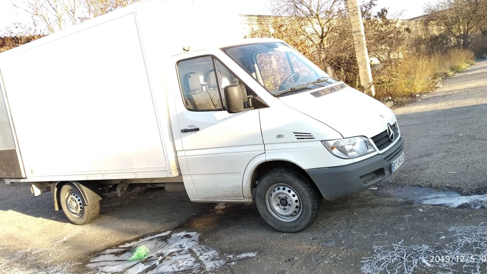 Mercedes-Benz Sprinter Працюю на ньому 2