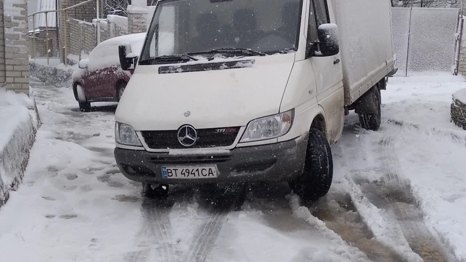 Mercedes-Benz Sprinter Працюю на ньому 5