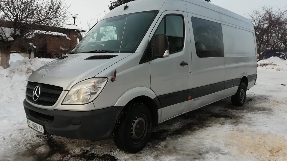 Mercedes-Benz Sprinter Срібний SPINER 3