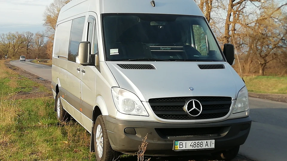 Mercedes-Benz Sprinter Срібний SPINER 5