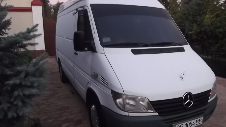 Mercedes-Benz Sprinter WHITE VAN 3