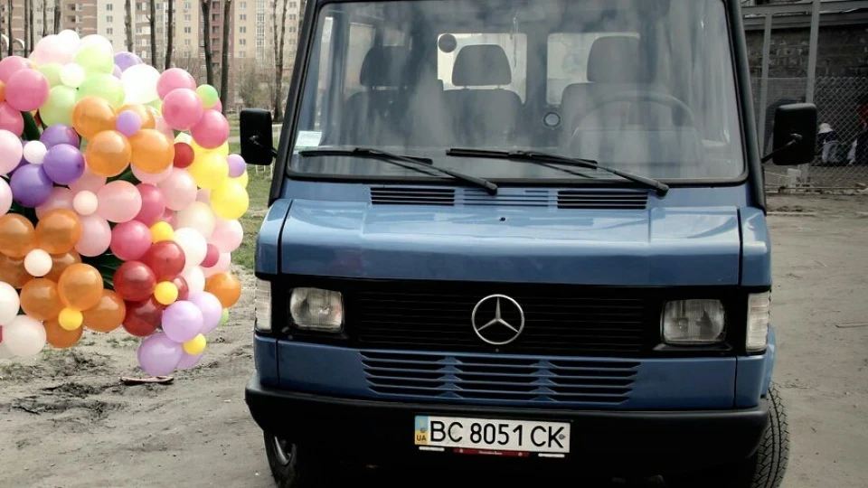 Mercedes-Benz T1 2