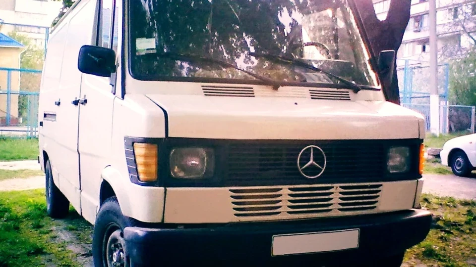 Mercedes-Benz T1 2