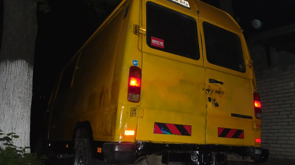 Mercedes-Benz T1 208D 4