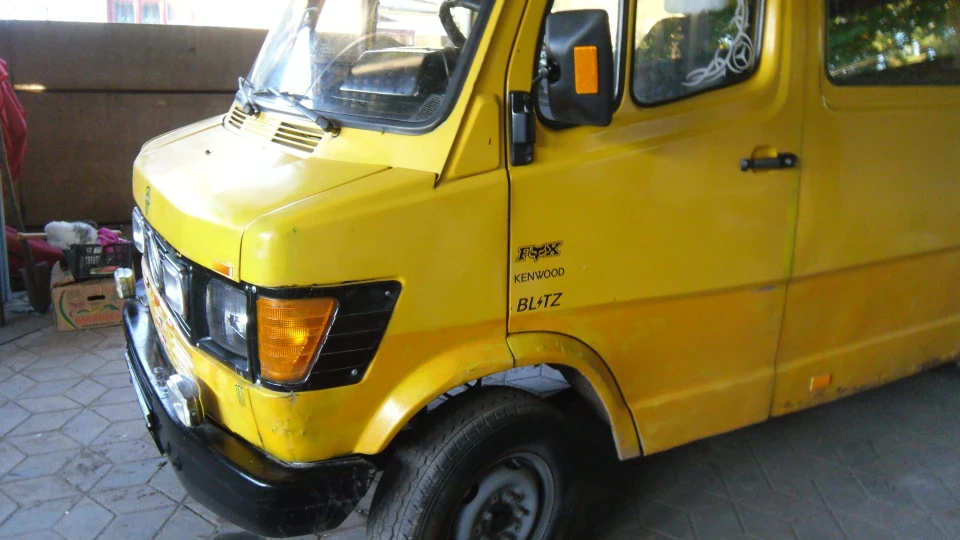 Mercedes-Benz T1 208D 5