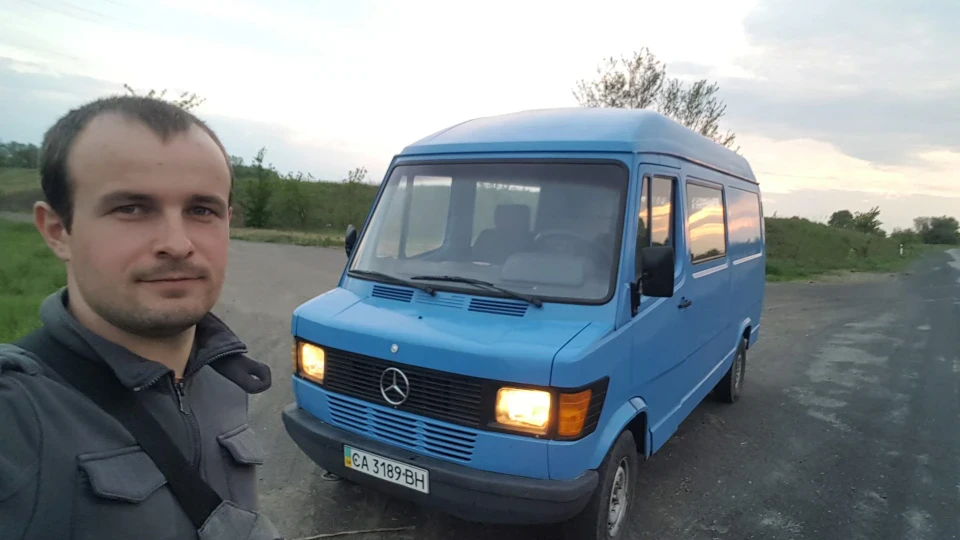 Mercedes-Benz T1 Блакитний Дельфін