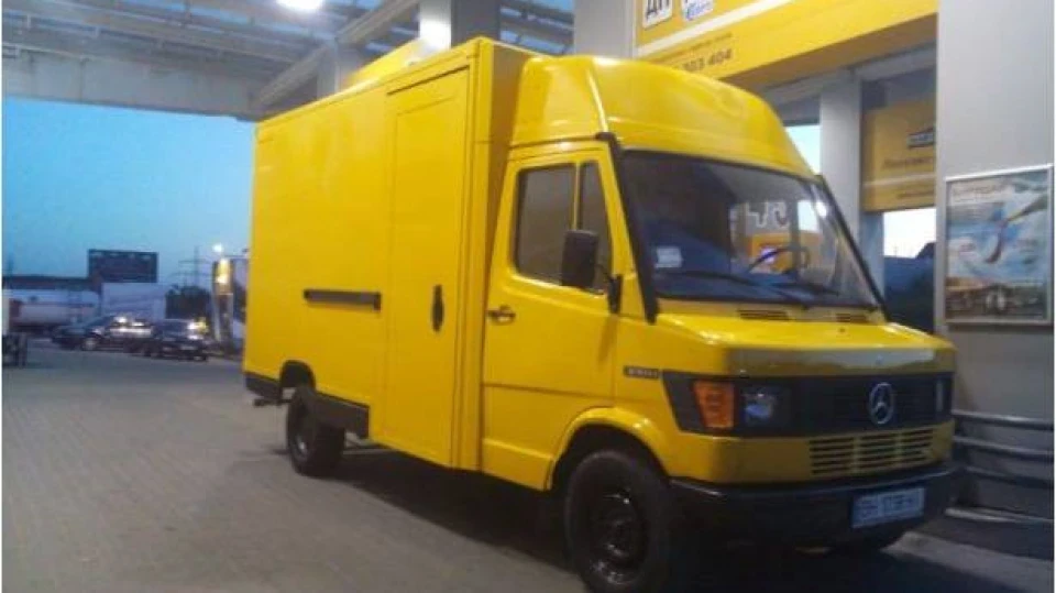 Mercedes-Benz T1 ПОШТОВИК 2