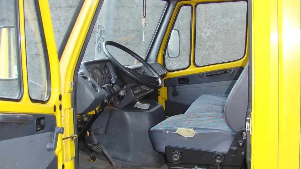 Mercedes-Benz T1 Поштарик 5