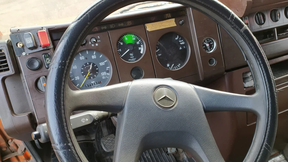 Mercedes-Benz T2 3