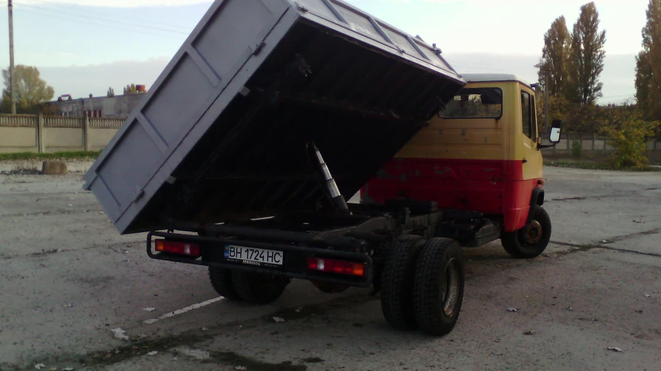 Mercedes-Benz T2 БАРСІК 4