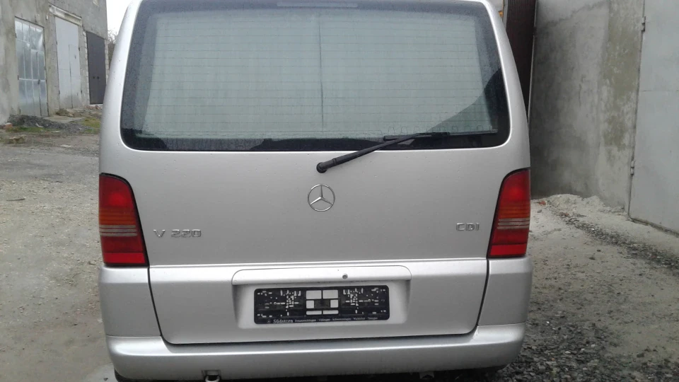 Mercedes-Benz V-Class 112 CDI 3