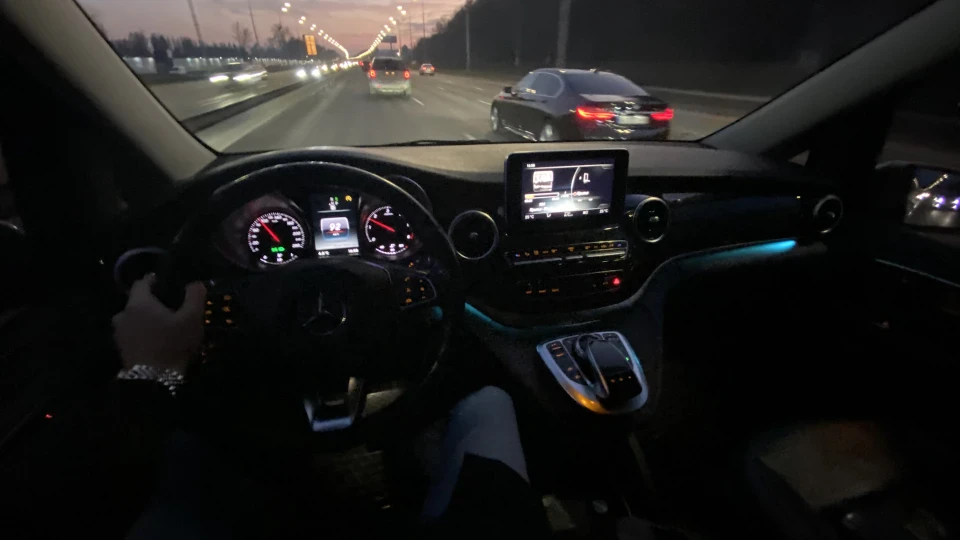 Mercedes-Benz V-Class 220d 3