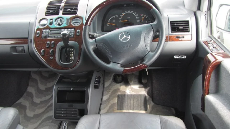 Mercedes-Benz V-Class японець 2