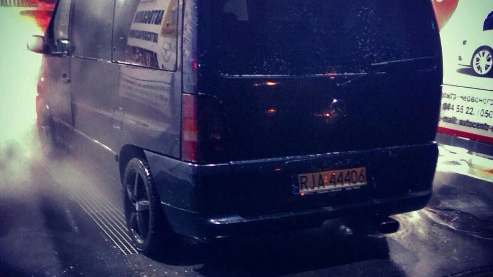 Mercedes-Benz V-Class Vito V220 2.2CDI 3