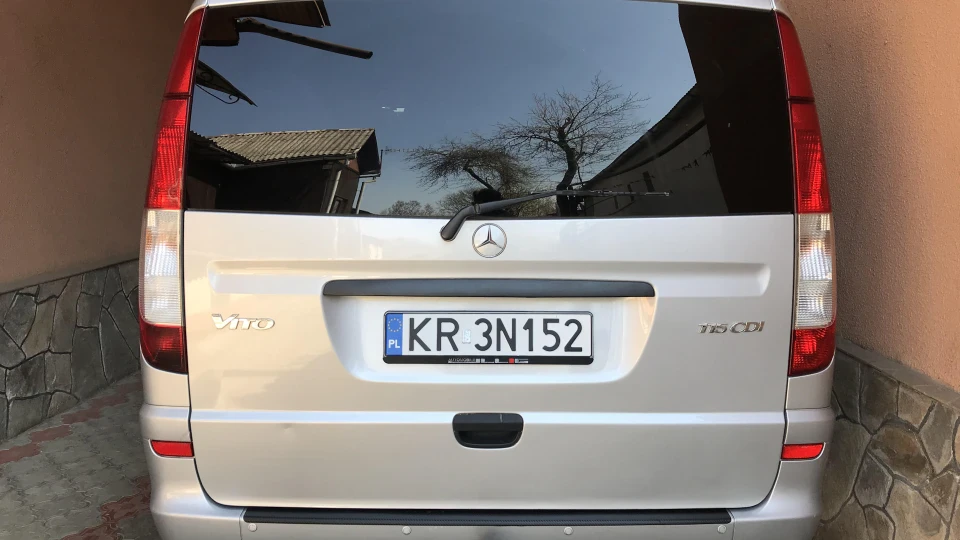Mercedes-Benz Viano 5G-Tronic 115CDi 4