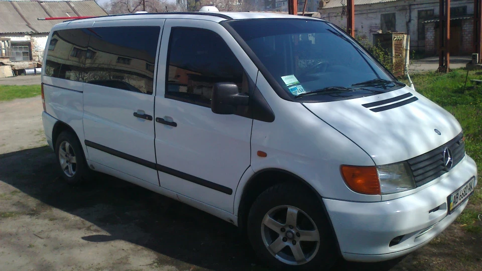 Mercedes-Benz Vito 4