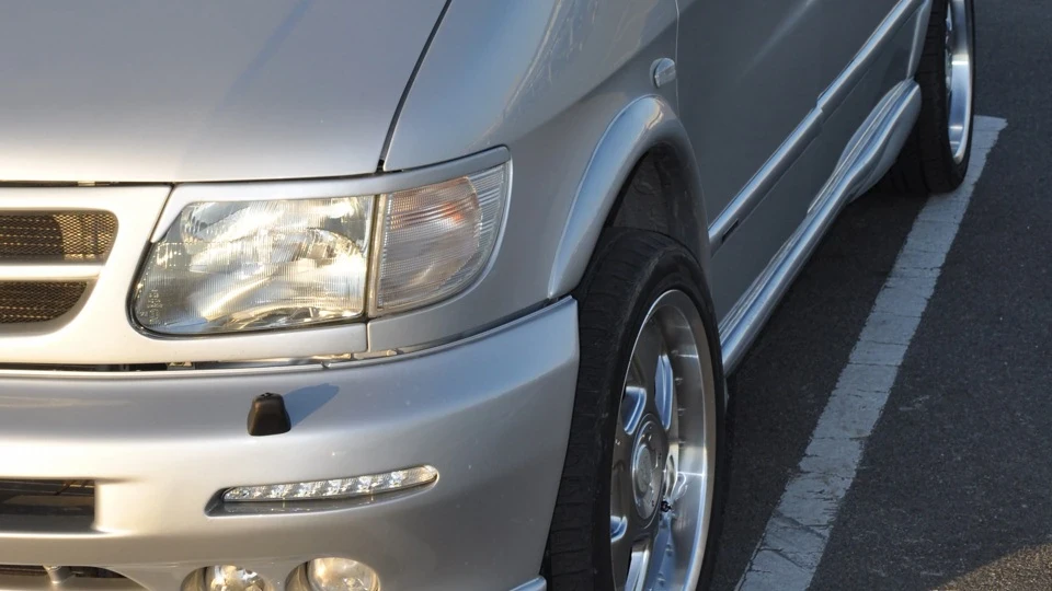 Mercedes-Benz Vito 2