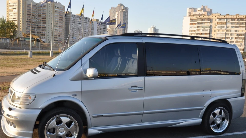 Mercedes-Benz Vito 4