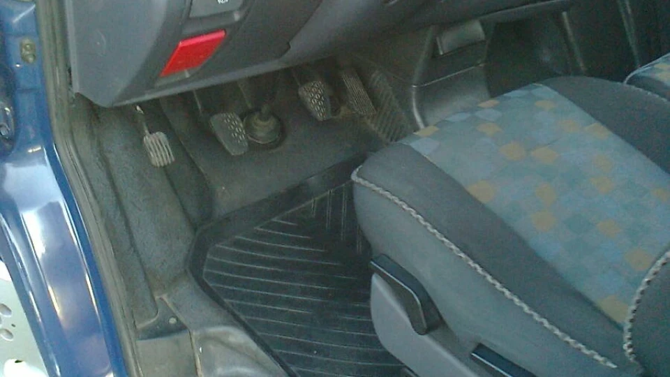 Mercedes-Benz Vito 4