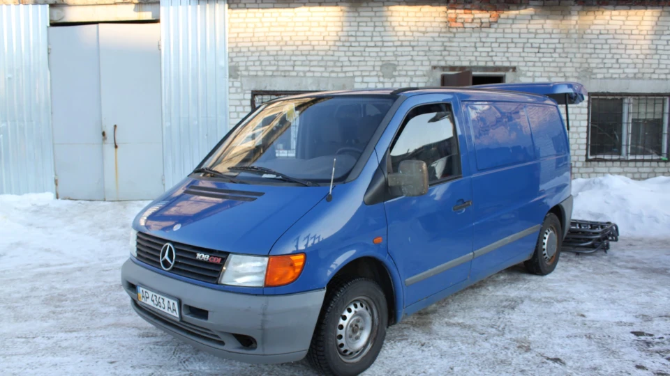 Mercedes-Benz Vito 2