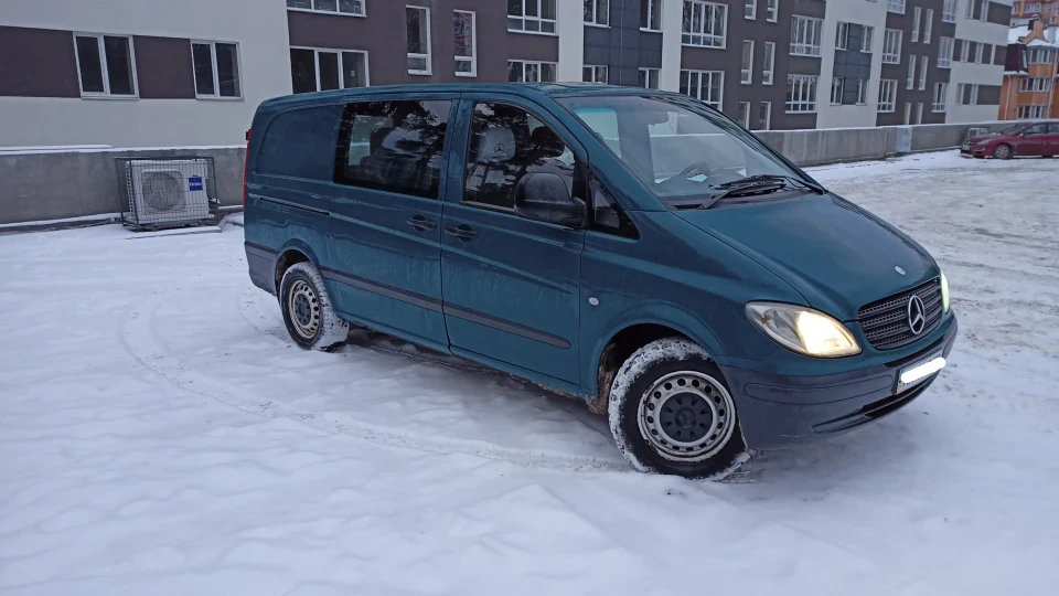 Mercedes-Benz Vito 2