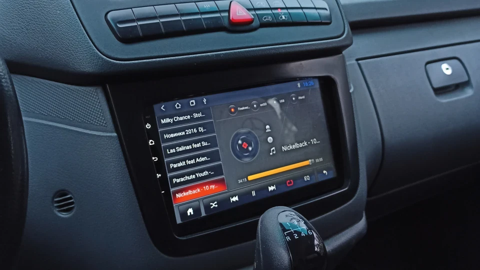 Mercedes-Benz Vito 4