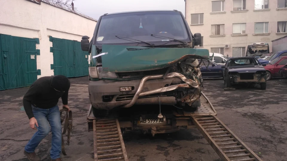 Mercedes-Benz Vito 4