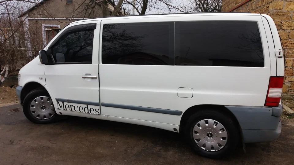 Mercedes-Benz Vito 4