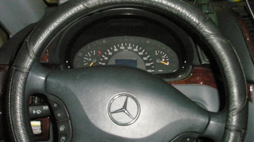 Mercedes-Benz Vito 4