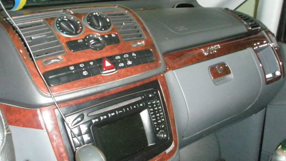 Mercedes-Benz Vito 5